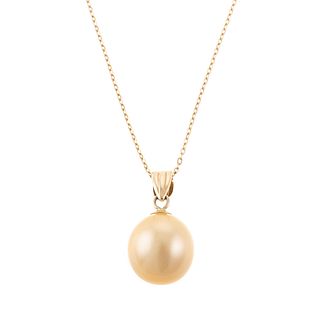 A 14K Golden South Sea Pearl Pendant with 14K Chain