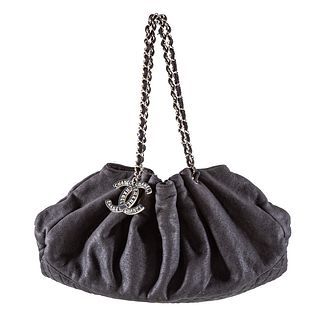 A Chanel Cabas Melrose Chain Shoulder Bag
