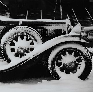 Yasuhiro Ishimoto
(American/Japanese, 1921 -2012)
Cars in Snow