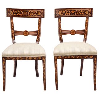 PAIR OF CHAIRS EARLY 20TH CENTURY Carved and marqueted wood with geometric, vegetal and floral details. 33.8 x 18.8" (86 x 48 cm)