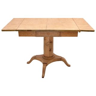 FOLDING WING TABLE EARLY 20TH CENTURY Biedermeier Style In carved and veneered wood 30.3 x 49.2 x 27.5" (77 x 125 x 70 cm)