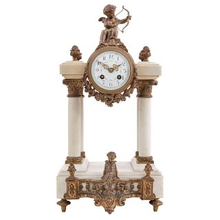 CHIMNEY CLOCK 20TH CENTURY Made in marble with bronze applications. Rope mechanism 18.8 x 9 x 6.6" (48 x 23 x 17 cm)