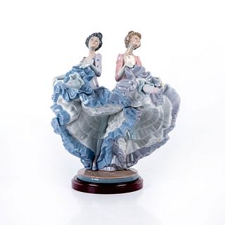 Can-Can 1005370 - Lladro Porcelain Figurine