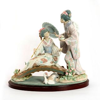 Springtime in Japan 1001445 - Lladro Porcelain Figure