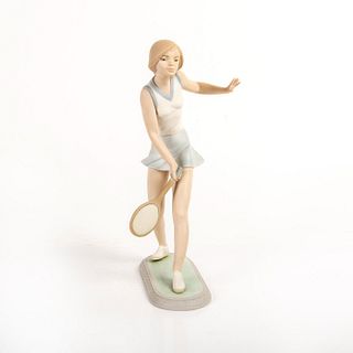 Female Tennis Player 1011427 - Lladro Porcelain Figure