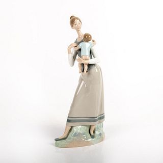 Mother and Child 1004701 - Lladro Porcelain Figure
