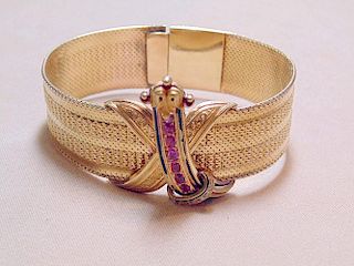 Gold Victorian-style Bracelet