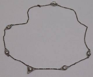 JEWELRY. Antique Platinum and Diamond Necklace.