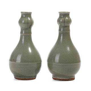 A PAIR OF LONGQUAN CELADON GARLIC-MOUTH VASES