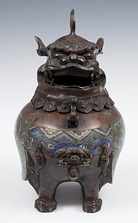 Censer. Japan, late s. XIX.
Bronze and cloisonne enamels.