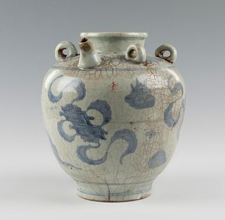 Jug from the Ming dynasty. China, 17th century.
Polychrome porcelain.