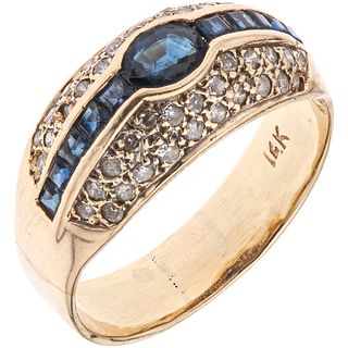 RING WITH SAPPHIRES AND DIAMONDS IN 10K YELLOW GOLD Oval and square cut sapphires ~0.50 ct, 8x8 cut diamonds ~0.46 ct