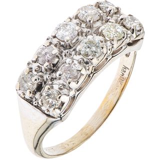 RING WITH DIAMONDS IN 14K WHITE GOLD AND SIZE ADJUSTMENT IN BASE METAL Brilliant cut diamonds ~1.0 ct. Weight: 5.0 g. Size: 8¼