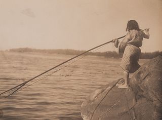 Edward Curtis, Ready to Throw the Harpoon, 1915