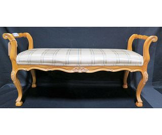 HICKORY MFG CO. COUNTRY FRENCH STYLE BENCH