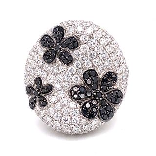 18k Black & White Diamond Flower Pave Ring