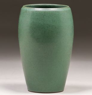 Marblehead Pottery Matte Green Vase c191