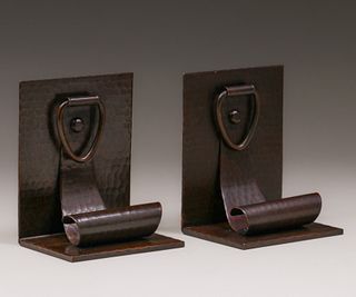 Arts & Crafts Hammered Copper Loop-Handle Bookends c1915