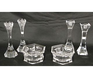 MIXED LOT OF SIX DECORATIVE CRYSTAL PIECES