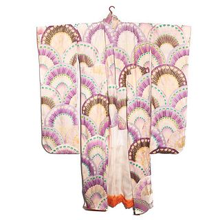 Japanese 1940s vintage handwoven silk crepe furisode kimono, hand decorated