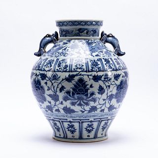 CHINESE BLUE AND WHITE YUAN DYNASTY STYLE JAR