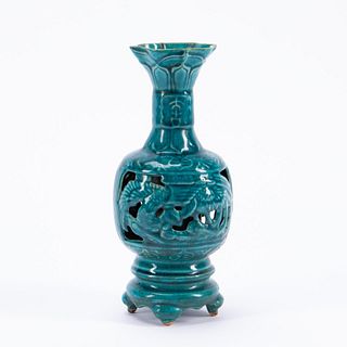 CHINESE TURQUOISE RETICULATED DOUBLE WALLED VASE