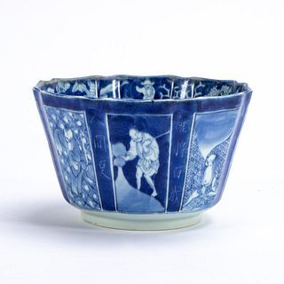 CHINESE BLUE AND WHITE FIGURAL PORCELAIN BOWL