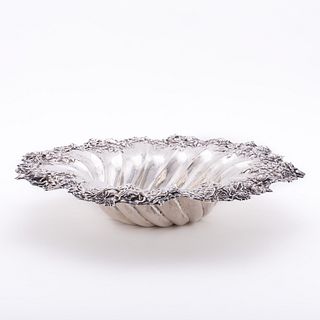 DOMINICK & HAFF STERLING SILVER CENTER BOWL, 1897