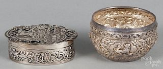 English silver dresser box, 1906-1907, bearing the touch of W. Comyns & Sons, 3 1/8'' l.