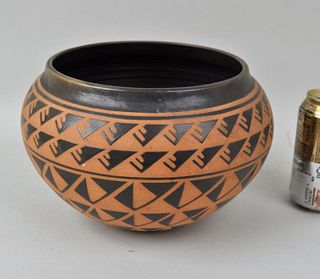 Native American Pottery Bowl Signed Endleman