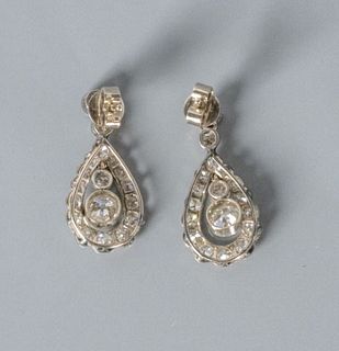 14kt White Gold Drop Stud Diamond Earring