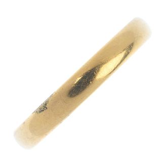 A 1930s 22ct gold band ring. Hallmarks for Birmingham, 1938. Weight 3.8gms. <br><br>Overall conditio