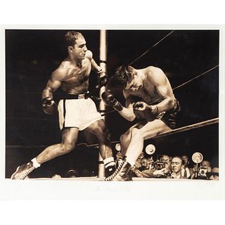 Framed Hulton Getty Giclee Print, The Final Blow