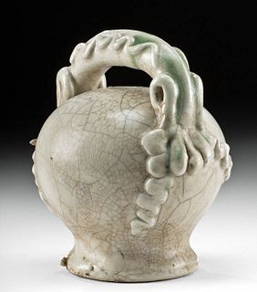 16th C. Vietnamese Annamese Porcelain Lime Container