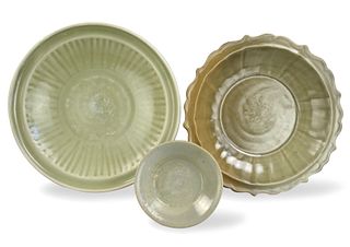 3 Lonquan Ware Celadon Glazed Plate, Yuan-Ming D.