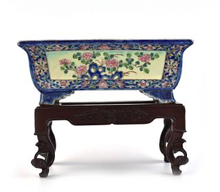 Chinese Porcelain Enamel Flower Pot &Stand, 19th C