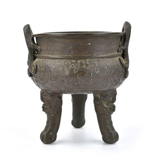 Chinese Bronze Tripod Censer, Qing Dynasty