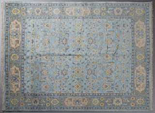 Laristan Mahal Carpet, 7' 8 x 10'.