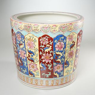 Large Chinese famille rose style jardiniere