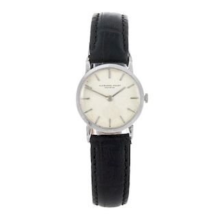 AUDEMARS PIGUET - a lady's wrist watch. White metal case, stamped 18k with poincon. Numbered 25948.