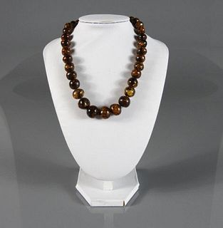 Graduated Amber Beads Necklace