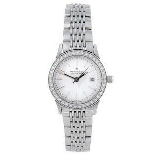 DREYFUSS & CO - a lady's bracelet watch. Stainless steel case with factory diamond set bezel. Number