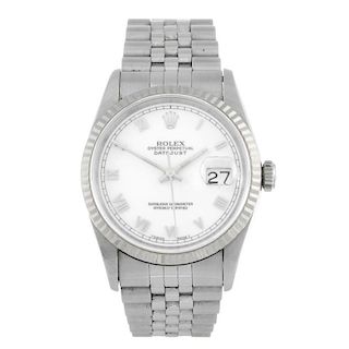ROLEX - a gentleman's Oyster Perpetual Datejust bracelet watch. Circa 1995. Stainless steel case wit