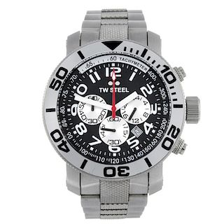 TW STEEL - a gentleman's Grandeur Diver chronograph bracelet watch. Stainless steel case with calibr