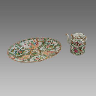 Lot of 2 Antique Chinese  famille rose Porcelain plate and Tea pot. 