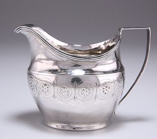 A GEORGE III SILVER CREAM JUG, maker's mark 'WH' (possibly 