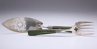 A GEORGE III SILVER AND GREEN-STAINED IVORY HANDLED FISH SL