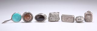 A GROUP OF SILVER, including an Edwardian sovereign case, m