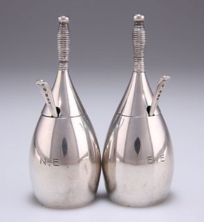 A PAIR OF GEORGE V SILVER NOVELTY MUSTARD POTS, by Goldsmit