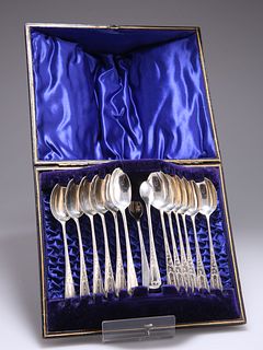 A GOOD SET OF TWELVE VICTORIAN SILVER TEASPOONS AND A PAIR 